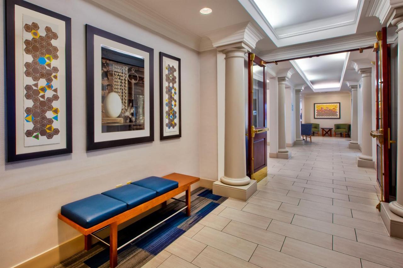 Holiday Inn Express Philadelphia-Midtown By Ihg Экстерьер фото