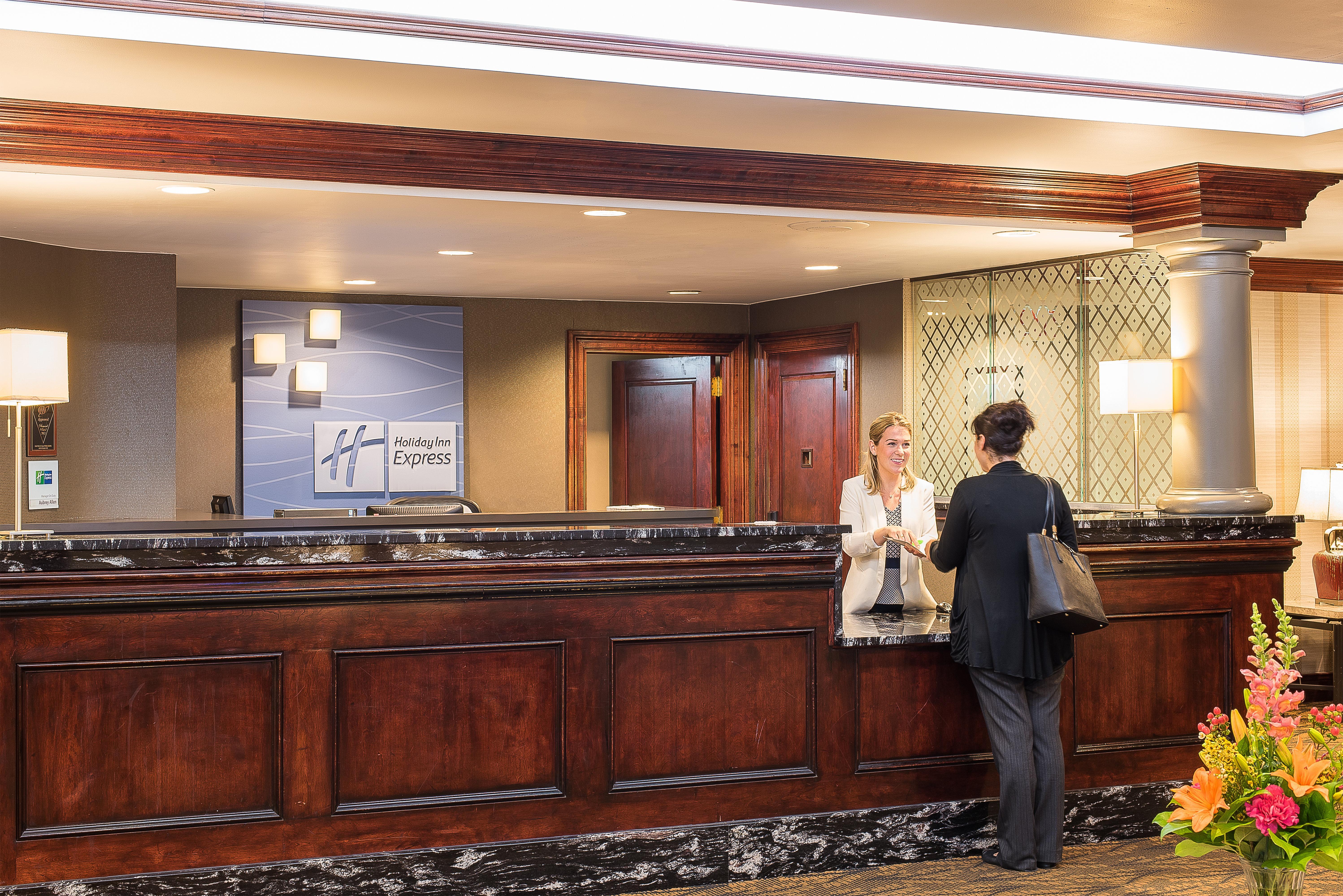 Holiday Inn Express Philadelphia-Midtown By Ihg Экстерьер фото